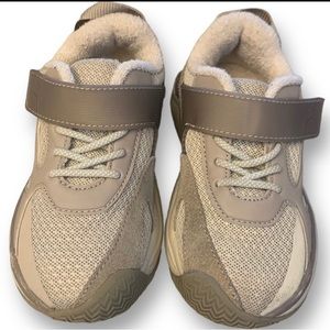 Zara kids /Toddler multi sport sneakers size 26